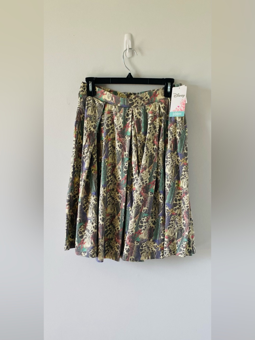 NWT LuLaRoe Disney Cruella De Vil Madison Pleated Skirt Pockets 101 Dalmatians S